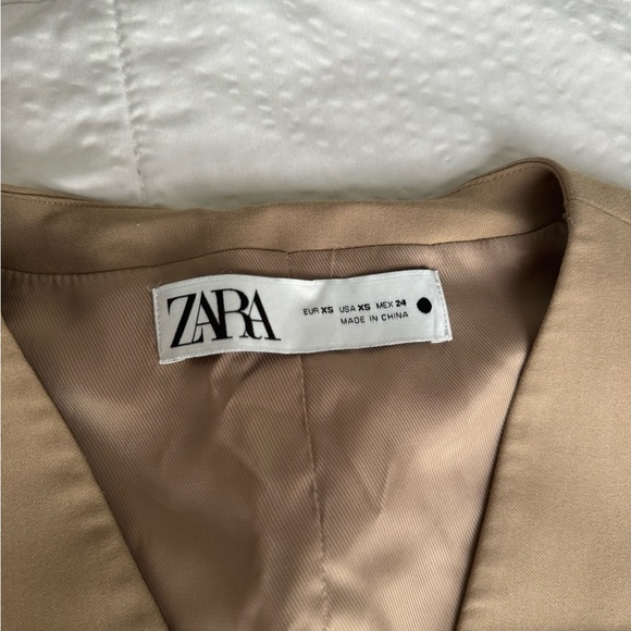 SALE‼️ ONLY TODAY‼️Zara Vest Size- XS - Picture 3 of 4